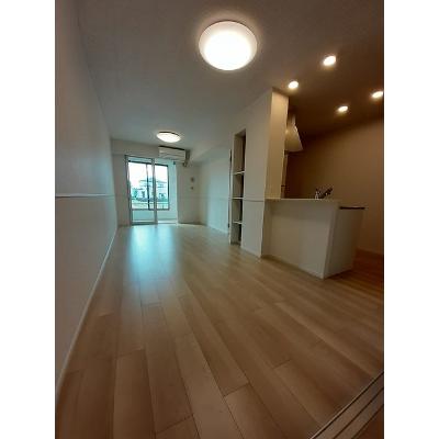 エアリーアンＫ　Ⅰ 102【管理NO：1-027034901-01020】 ★家具家電は申し込み後に搬入しますの物件写真2