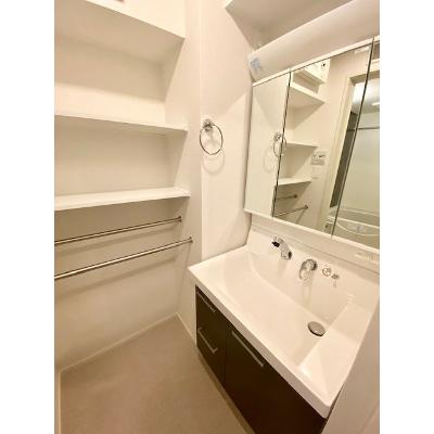 リッシュ 102【管理NO：1-025653701-01020】 ★家具家電は申し込み後に搬入しますの物件写真6