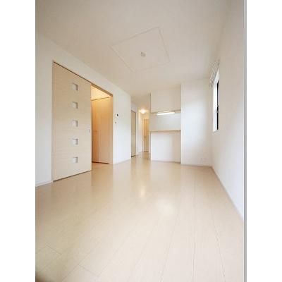 サンライズⅥ 104【管理NO：1-018911101-01040】 ★家具家電は申し込み後に搬入します★の物件写真2