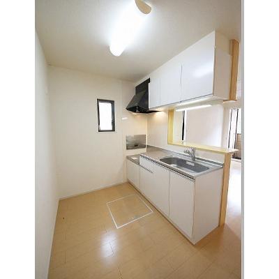 サンライズⅥ 104【管理NO：1-018911101-01040】 ★家具家電は申し込み後に搬入します★の物件写真3