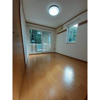 クレストールふじⅡ 103【管理NO：1-011665701-01030】 ★家具家電は申し込み後に搬入しますの物件写真2