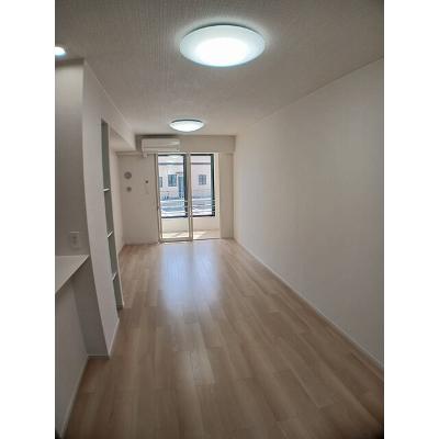 ソワ　レプス 102【管理NO：1-027828101-01020】 ★家具家電は申し込み後に搬入します★の物件写真2