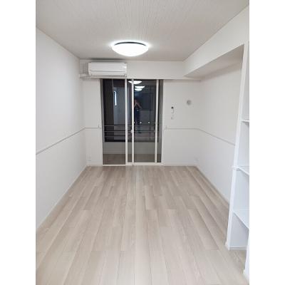 コルマール 106【管理NO：1-027413401-01050】 ★家具家電は申し込み後に搬入します★の物件写真2