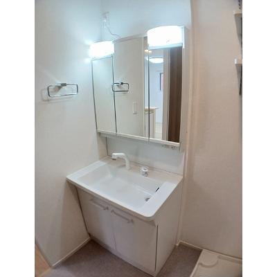 ローズベリー　Ⅱ 106【管理NO：1-027258002-01050】 ★家具家電は申し込み後に搬入します★の物件写真6