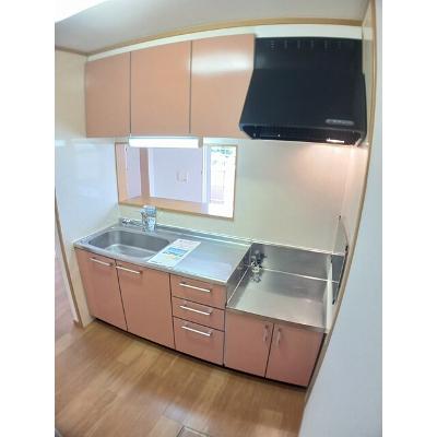 Ｎ＆ＹアベニューＧ 103【管理NO：1-012960901-01030】 ★家具家電は申し込み後に搬入しますの物件写真3