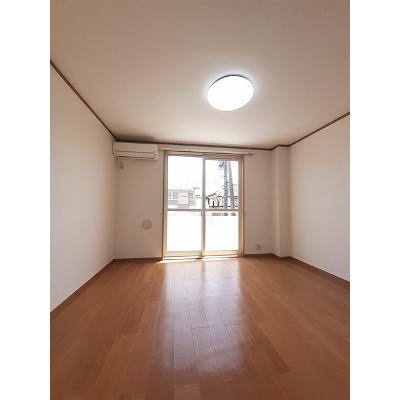 アヴニールⅠ 203【管理NO：1-012492701-02030】 ★家具家電は申し込み後に搬入します★の物件写真2