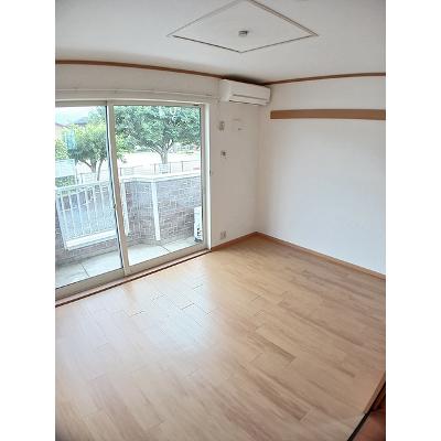 アーベンド 101【管理NO：1-012371501-01010】 ★家具家電は申し込み後に搬入しますの物件写真2
