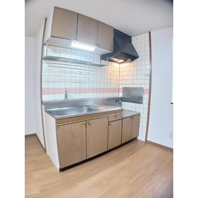 メゾンクレスト 202【管理NO：1-009327601-02020】 ★家具家電は申し込み後に搬入します★の物件写真3