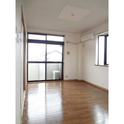 コーポ福 203【管理NO：1-007183501-02030】 ★家具家電は申し込み後に搬入しますの物件写真2