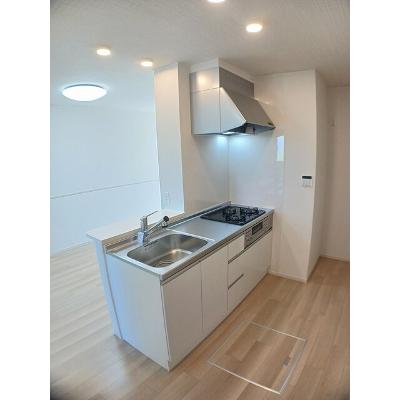 クランメゾン 103【管理NO：1-028052501-01030】 ★家具家電は申し込み後に搬入しますの物件写真3