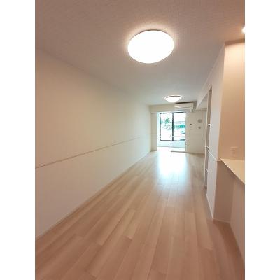 フルールデシャン　Ⅱ 103【管理NO：1-026904602-01030】 ★家具家電は申し込み後に搬入します★の物件写真2