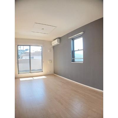 コリーヌＥ 201【管理NO：1-021409102-02010】 ★家具家電は申し込み後に搬入します★の物件写真2