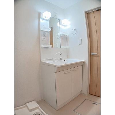 コリーヌＥ 201【管理NO：1-021409102-02010】 ★家具家電は申し込み後に搬入します★の物件写真6