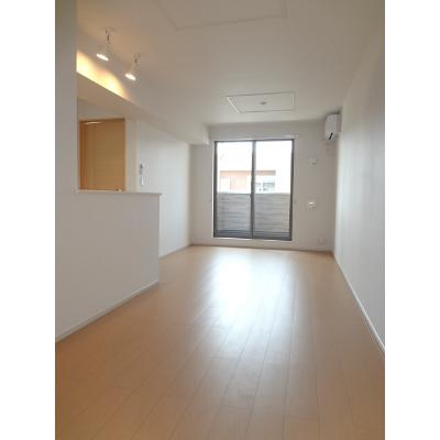カーサ　輝 301【管理NO：1-021017202-03010】 ★家具家電は申し込み後に搬入します★の物件写真2