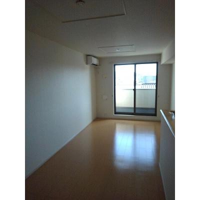 トゥインクル 303【管理NO：1-020152301-03030】 ★家具家電は申し込み後に搬入しますの物件写真2