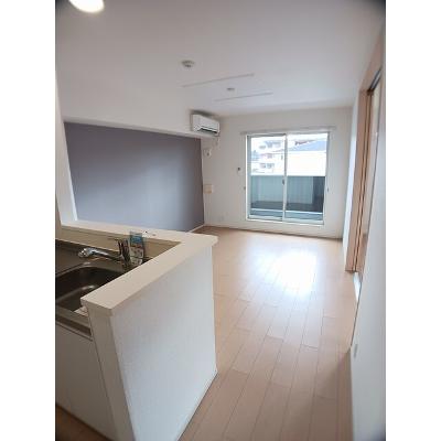 セレノカーサＯＭＩ 203【管理NO：1-018498401-02030】 ★家具家電は申し込み後に搬入します★ ★2026年10月下旬入居可能★の物件写真2