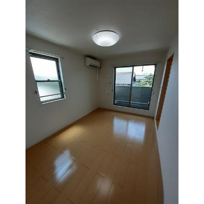 サーンク　アルブル 201【管理NO：1-017638201-02010】 ★家具家電は申し込み後に搬入しますの物件写真2