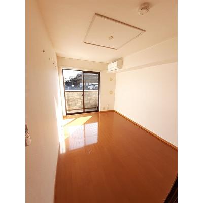 ＡＵＢＥ　Ｃ 102【管理NO：1-014101101-01020】 ★家具家電は申し込み後に搬入しますの物件写真2