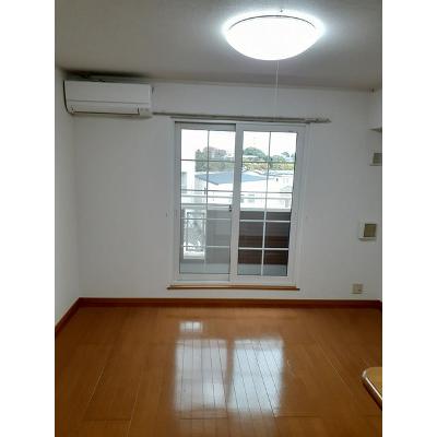 パインヒルズＡ 203【管理NO：1-013887901-02030】 ★家具家電は申し込み後に搬入しますの物件写真2