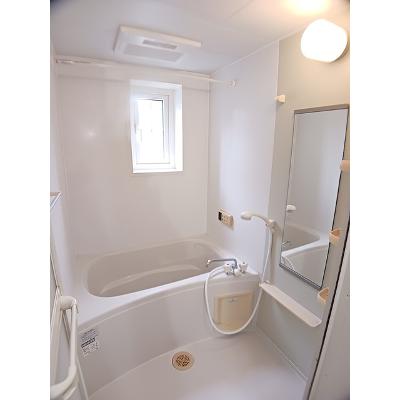 グランドソレイユ 102【管理NO：1-012754401-01020】 ★家具家電は申し込み後に搬入しますの物件写真4