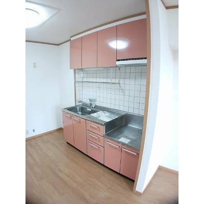 コート・サンモール 203【管理NO：1-012586101-02030】 ★家具家電は申し込み後に搬入します★の物件写真3