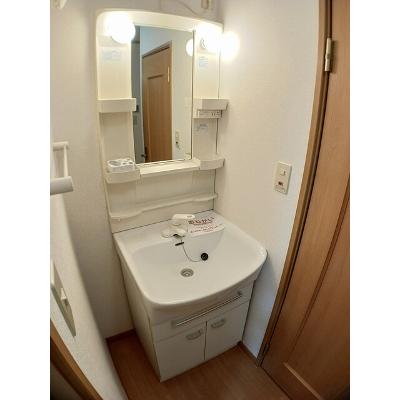 コート・サンモール 203【管理NO：1-012586101-02030】 ★家具家電は申し込み後に搬入します★の物件写真6