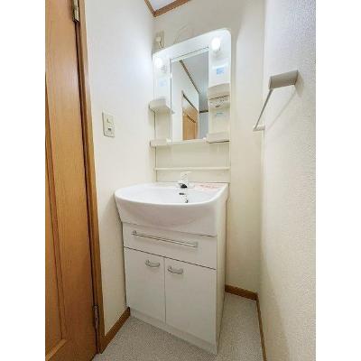 コート・サンモール 201【管理NO：1-012586101-02010】 ★家具家電は申し込み後に搬入します★の物件写真6
