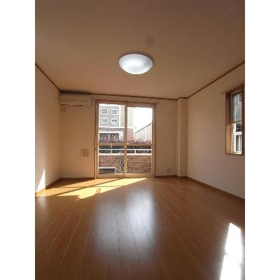 アヴニールⅢ 105【管理NO：1-012492703-01040】 ★家具家電は申し込み後に搬入しますの物件写真2