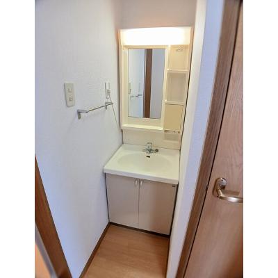 グランシャリオ 201【管理NO：1-009599201-02010】 ★家具家電は申し込み後に搬入します★の物件写真6