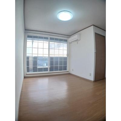 ビューテラスユウⅠ 205【管理NO：1-007480601-02040】 ★家具家電は申し込み後に搬入します★の物件写真2