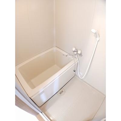ディアコートＢ 203【管理NO：1-007449302-02030】 ★家具家電は申し込み後に搬入しますの物件写真4