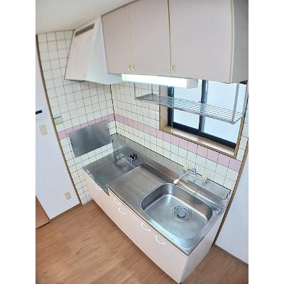 コーポ明花園 101【管理NO：1-005458101-01010】 ★家具家電は申し込み後に搬入しますの物件写真3
