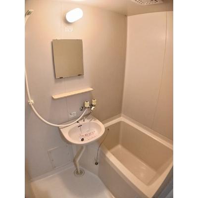 グランドハイツササハラ 206【管理NO：1-002946001-02050】 ★家具家電は申し込み後に搬入します★の物件写真4