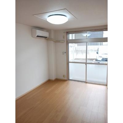 平國ハイツ 101【管理NO：1-002787201-01010】 ★家具家電は申し込み後に搬入します★の物件写真2