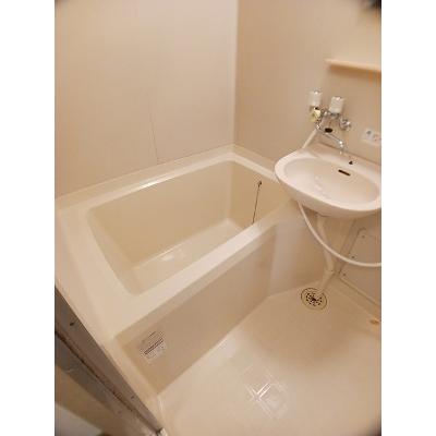 畠田ハイツ 201【管理NO：1-002208701-02010】 ★家具家電は申し込み後に搬入しますの物件写真4