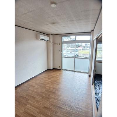 畠田ハイツ 101【管理NO：1-002208701-01010】 ★家具家電は申し込み後に搬入します★の物件写真2