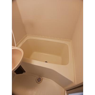 神山ハイツⅤ 205【管理NO：1-001662002-02040】 ★家具家電は申し込み後に搬入しますの物件写真4