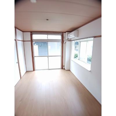 神山ハイツⅢ 105【管理NO：1-001662001-01040】 ★家具家電は申し込み後に搬入しますの物件写真2