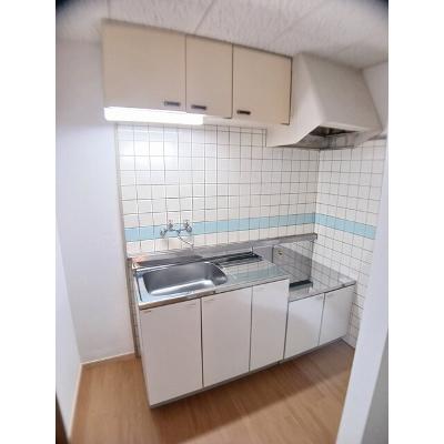 神山ハイツⅢ 105【管理NO：1-001662001-01040】 ★家具家電は申し込み後に搬入しますの物件写真3