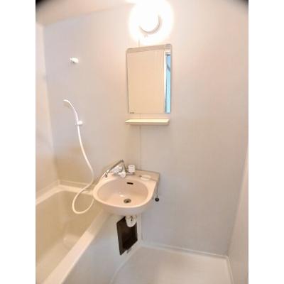 神山ハイツⅢ 105【管理NO：1-001662001-01040】 ★家具家電は申し込み後に搬入しますの物件写真6