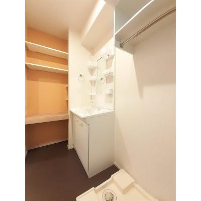 あやめ 101【管理NO：1-021660901-01010】 ★家具家電は申し込み後に搬入しますの物件写真6