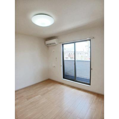 オークスレジデンスⅢ 202【管理NO：1-021523402-02020】 ★家具家電は申し込み後に搬入しますの物件写真2