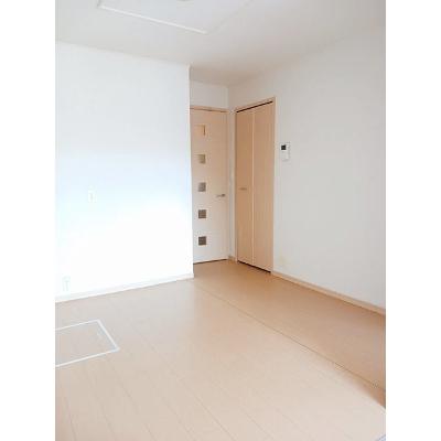 アングレカム　Ｄ 102【管理NO：1-015496402-01020】 2026年07月下旬入居可能の物件写真2