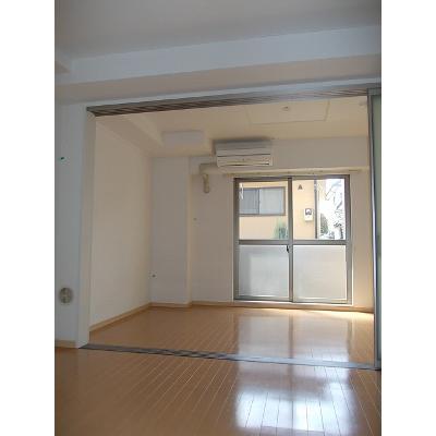 ドリーム　カミングⅠ 103【管理NO：1-015327801-01030】 ★家具家電は申し込み後に搬入しますの物件写真2