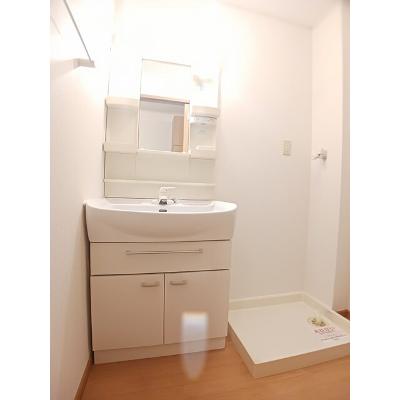 レイク　グリーン 105【管理NO：1-013734101-01040】 ★家具家電は申し込み後に搬入しますの物件写真6