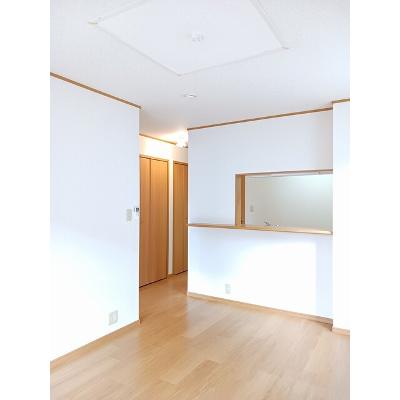 サンベルク 101【管理NO：1-013426901-01010】 ★家具家電は申し込み後に搬入しますの物件写真2