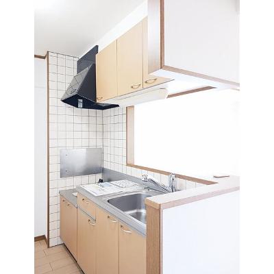 サン・アムール壱番館 302【管理NO：1-010598701-03020】 ★家具家電は申し込み後に搬入します★の物件写真3