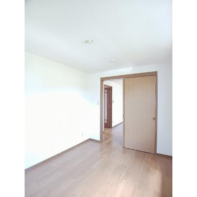 レジデンスサンモール 102【管理NO：1-010177801-01020】 ★家具家電は申し込み後に搬入します★の物件写真2