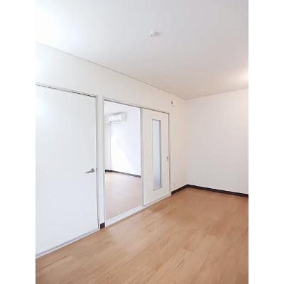 レジデンスＳⅡ 102【管理NO：1-002305201-01020】 ★家具家電は申し込み後に搬入します★の物件写真2