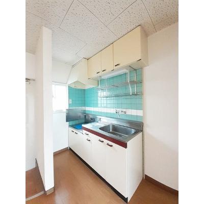 ピースフルハイツ 101【管理NO：1-001826601-01010】 ★家具家電は申し込み後に搬入しますの物件写真3